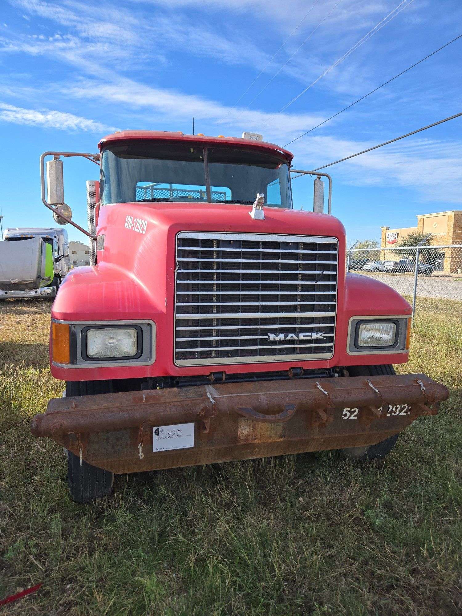 2012 Mack CHU613 showing 88,859 mi, 12,352 hrs - doesn't run