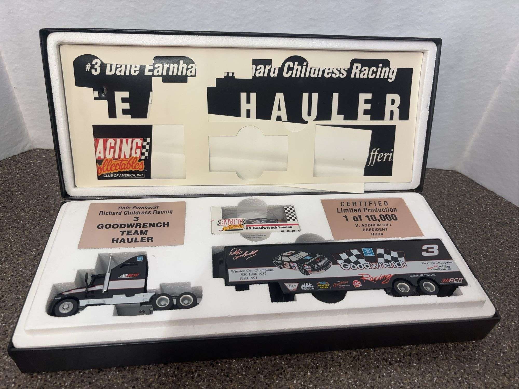 Dale Earnhardt/ Richard Childress Racing Team Hauler 1993 - Kaufman ...