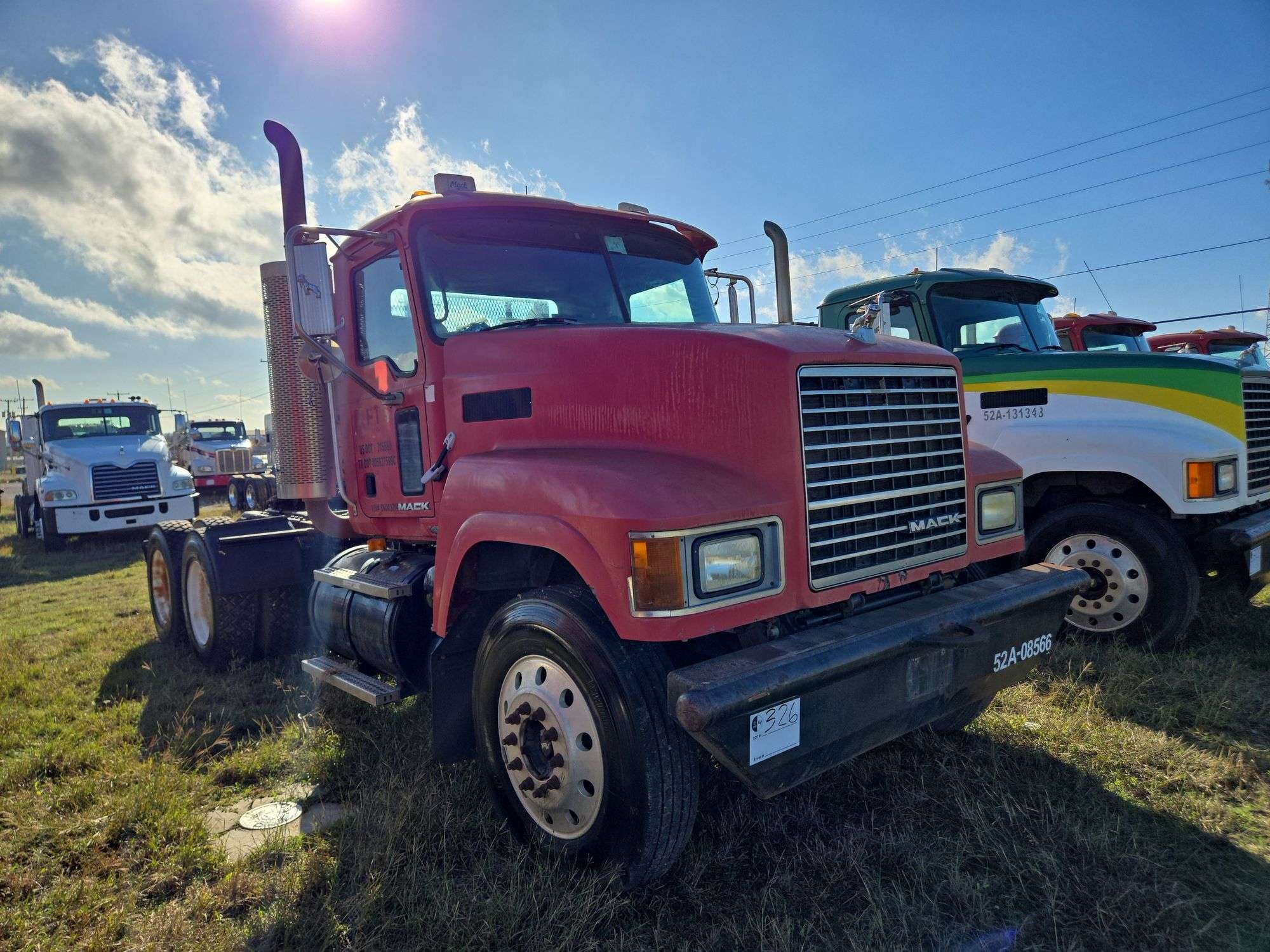 2008 Mack CHU613 showing 59,117 mi, 12,663 hrs- runs