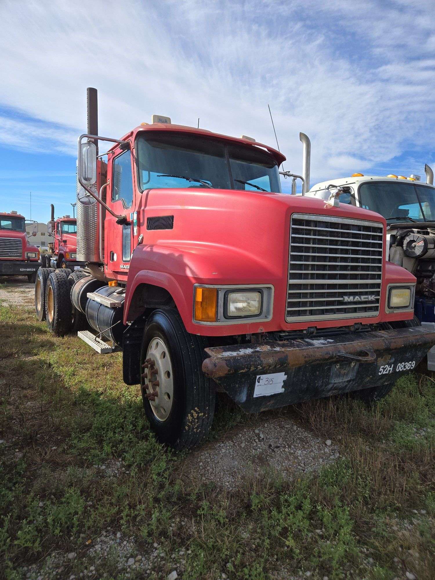 2008 Mack CHU613 showing 63,696 mi, 14,524 hrs - doesn't run