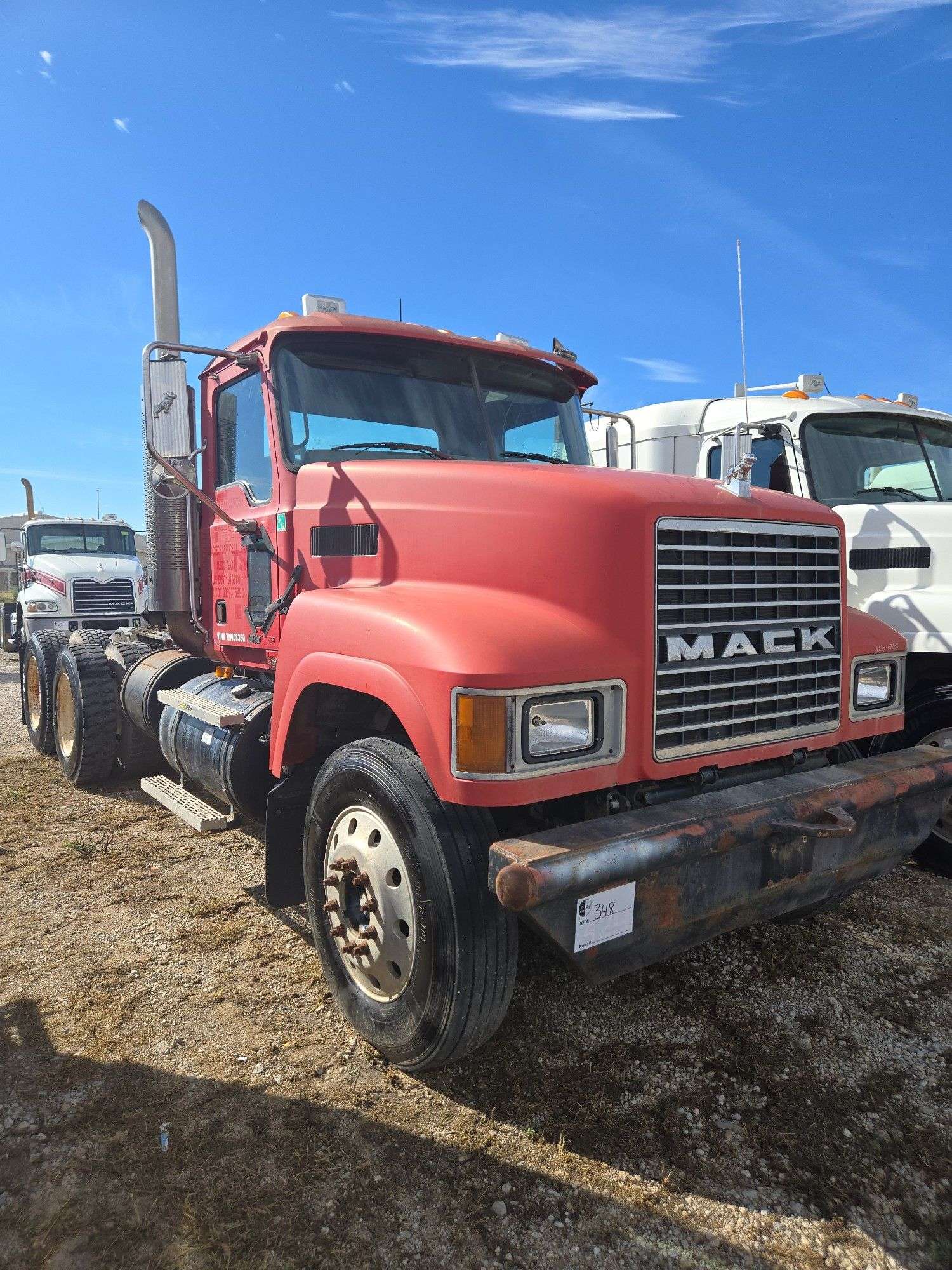 2007 Mack CHU613 showing 38,067 mi, 13,851 hrs- runs