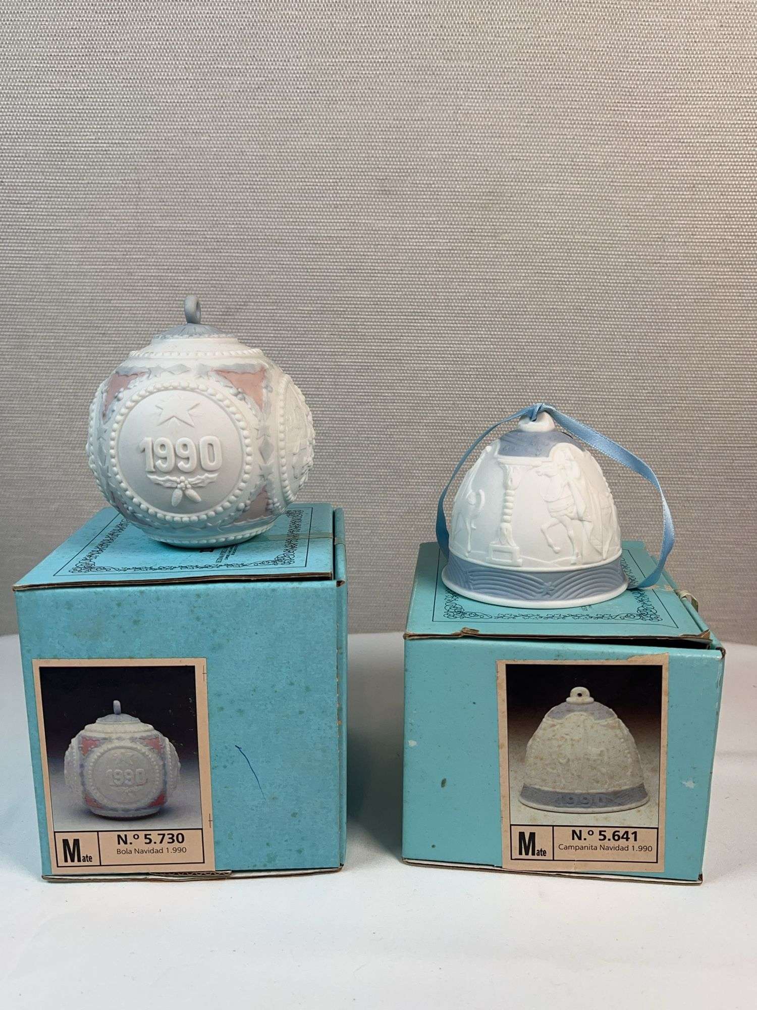 1990 LLADRO BELL AND ORNAMENT