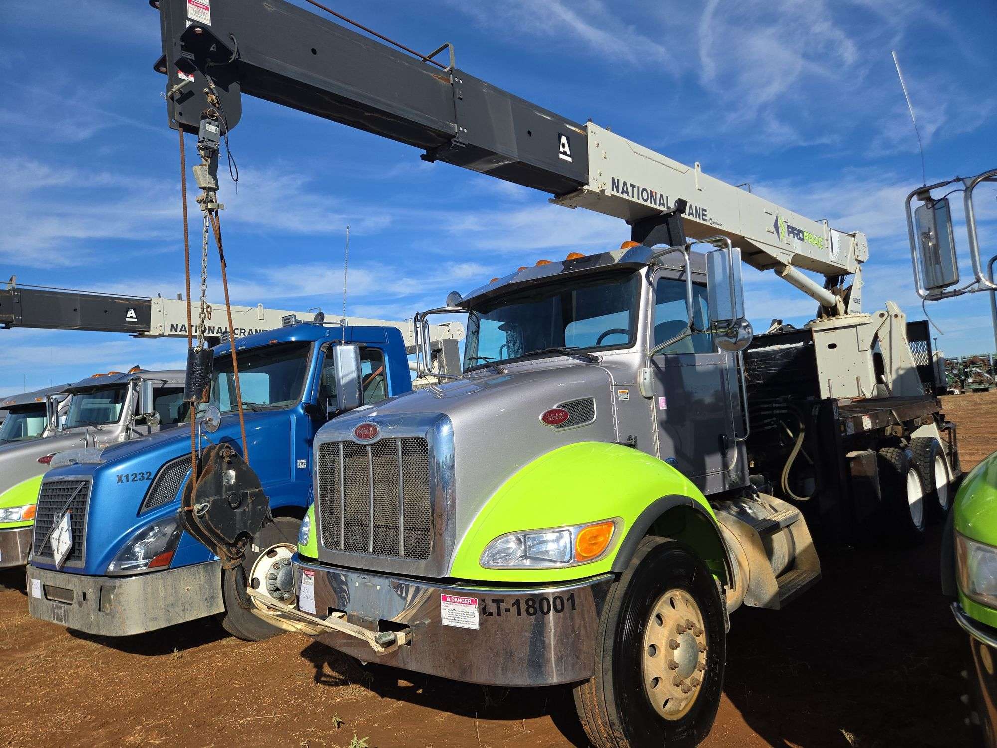 2018 Peterbilt PB348 showing 35,437 mi, 6,164 hrs - runs