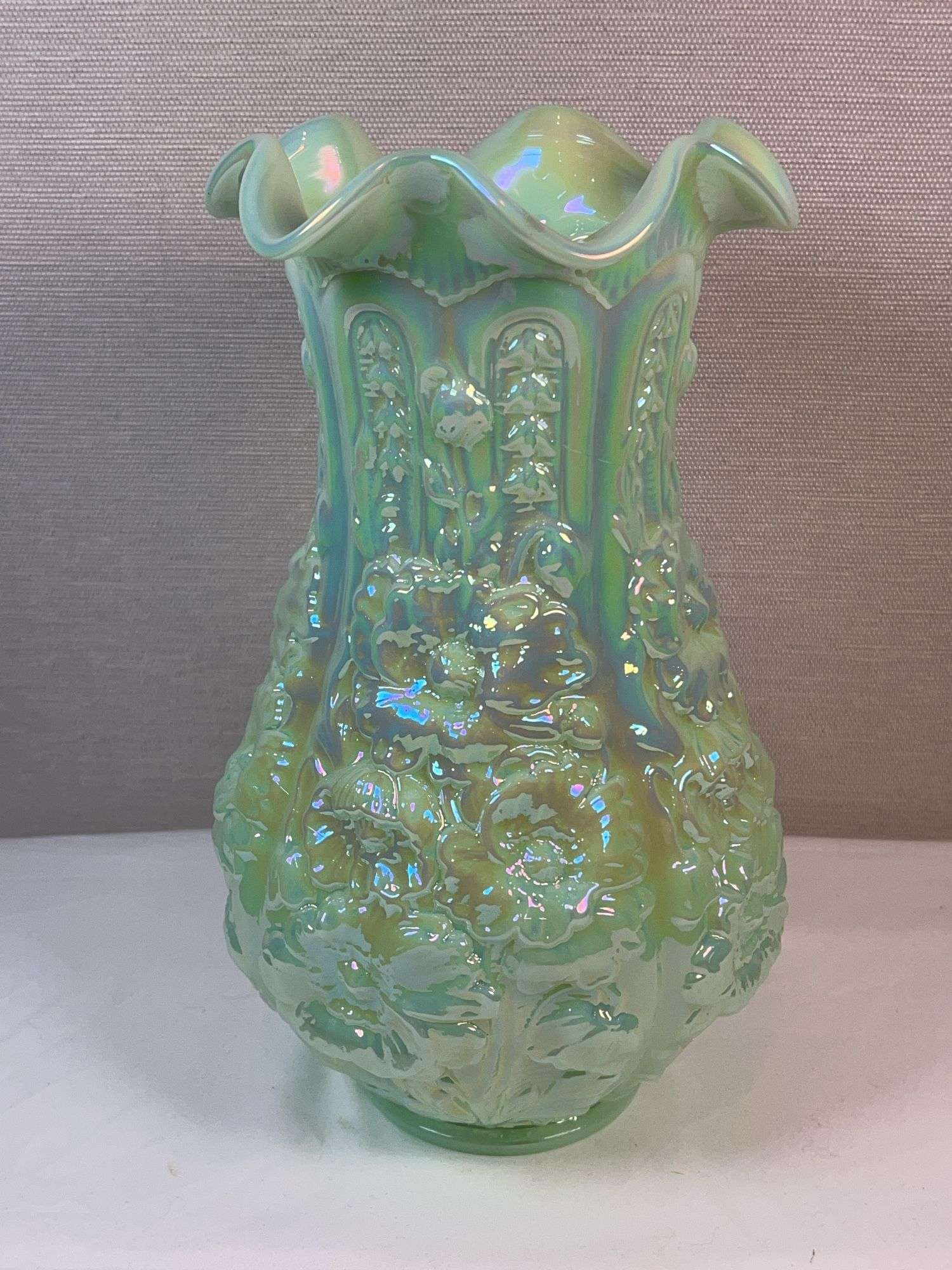 Poppy Show vase- Irid seafoam green