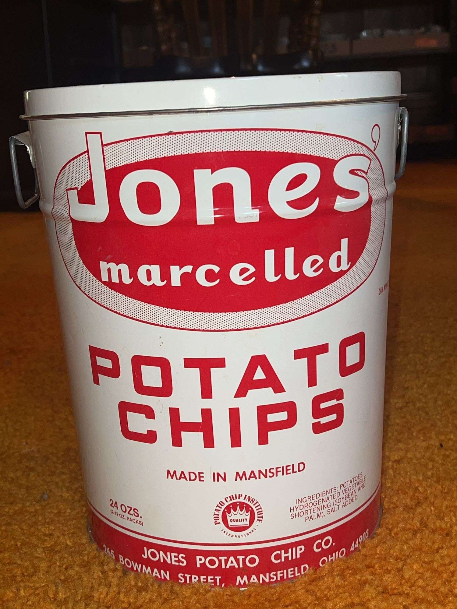 VINTAGE JONES POTATO CHIP TIN - Kaufman Realty & Auctions