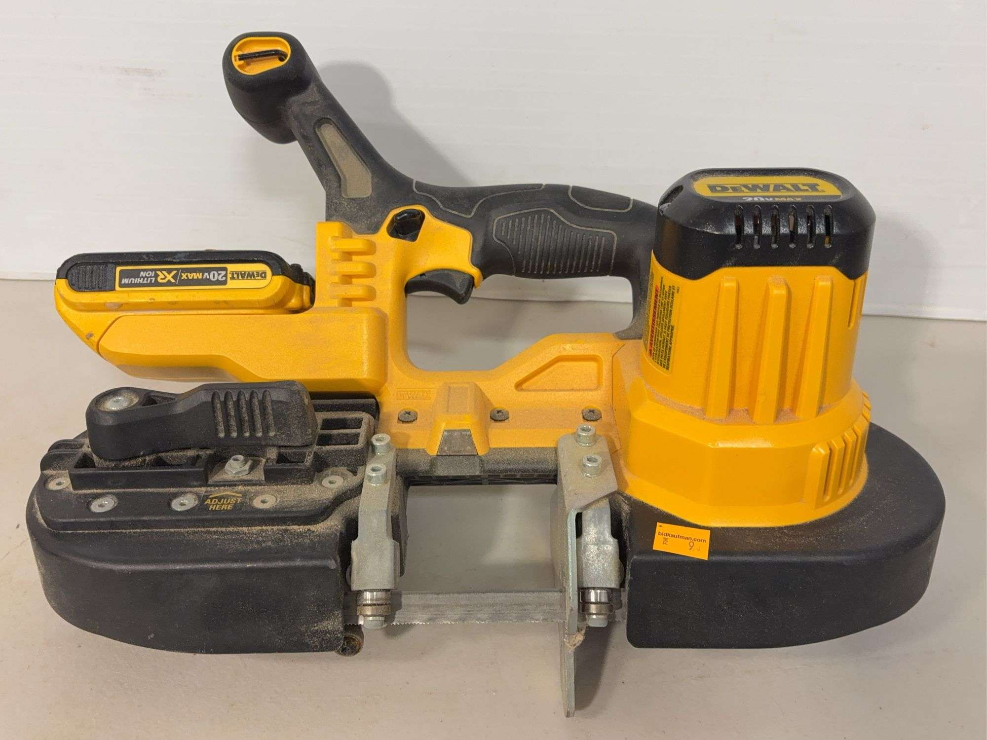 DeWalt cordless band saw, band saw blade and battery charger