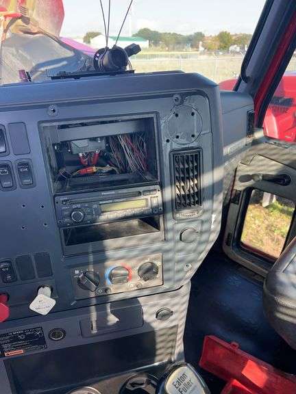 2013 Mack CHU613 showing 119,268 mi, 8,805 hrs- runs