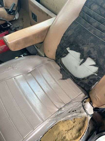 2007 Mack CTP713 showing 47,533 mi, 9999 hrs - runs