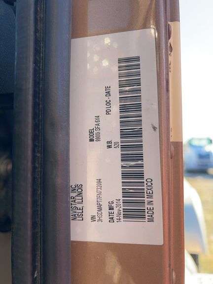 2015 International 9900 showing 218,605 mi, 6,078 hrs- runs