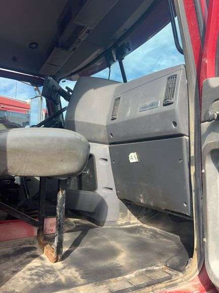 2012 Mack CHU613 showing 30,622 mi, 8,665 hrs- runs