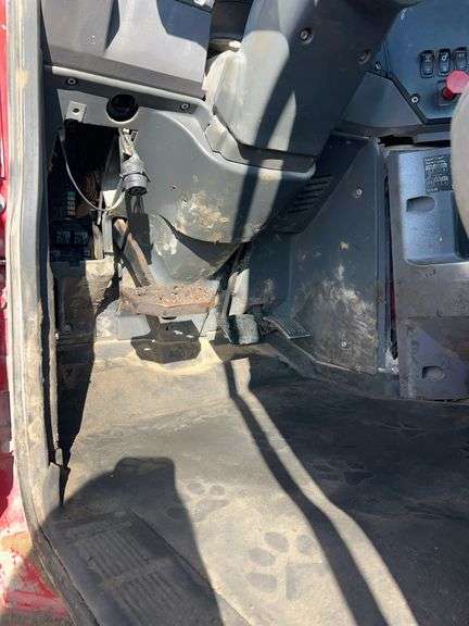 2012 Mack CHU613 showing 44,403 mi, 1,682 hrs- runs