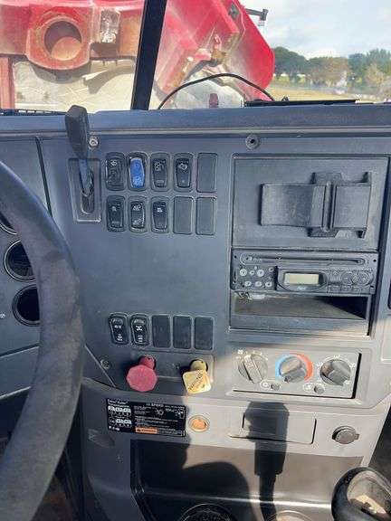 2008 Mack CHU613 showing 41,791 mi, 7,598 mi- doesn't run