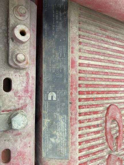 2015 Peterbilt 389 showing 53,258 mi, 8,978 hrs- runs