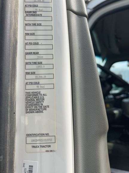 2018 Kenworth T880 showing 13,663 mi, 5,470 hrs - runs