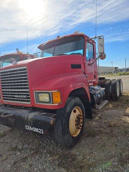 2008 Mack CHU613 showing 54,769 mi, 6,209 hrs- doesn't run