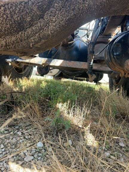 2007 Mack CXP613 showing 551,127 mi, 17,645 hrs - doesn't run