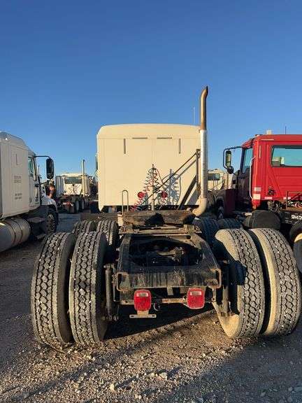 2008 Mack CHU613 miles & hrs unknown- runs