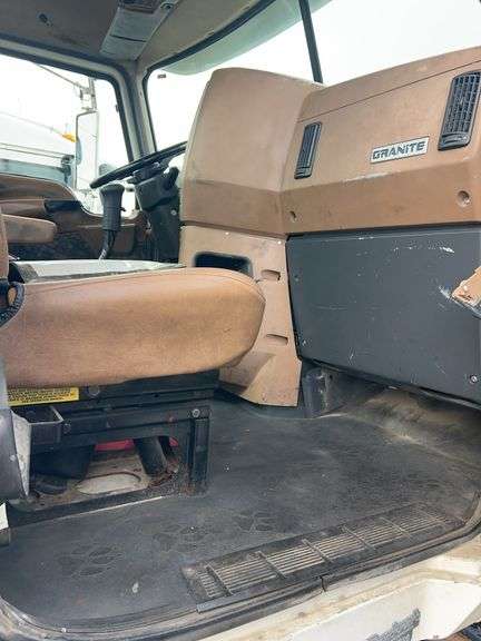 2007 Mack CTP713 showing 47,533 mi, 9999 hrs - runs