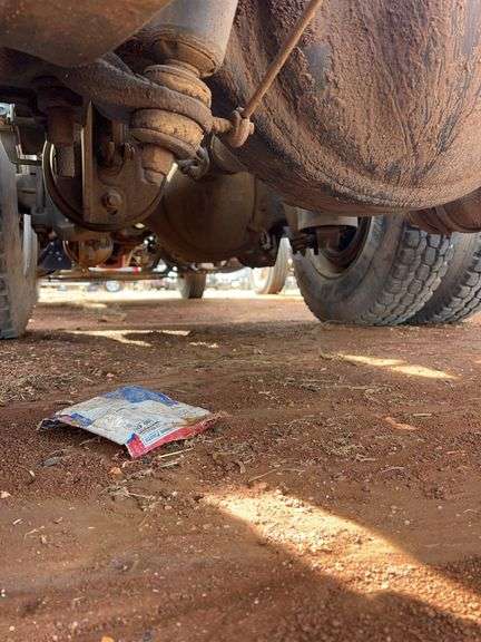 2019 Kenworth T8 showing 13,248 mi, 2,512 hrs - runs