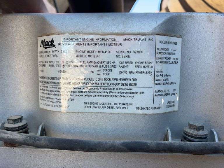 2012 Mack CHU613 showing 32,990 mi, 11,434 hrs- runs