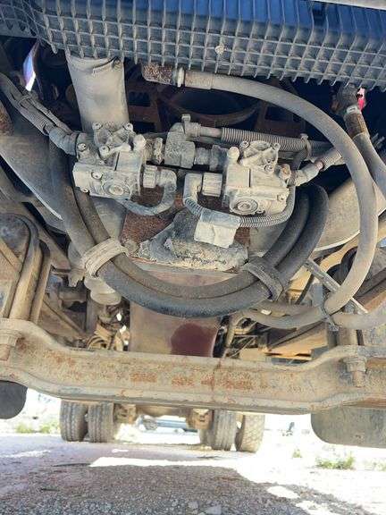 2012 Mack CHU13 showing 28,654 mi, 15,876 hrs- runs