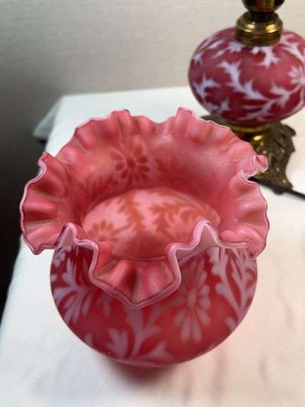 FENTON Cranberry Daisy & Fern Parlor Lamp