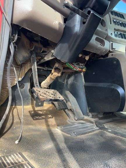 2007 Mack CHN613 miles & hrs unkown- doesn't run