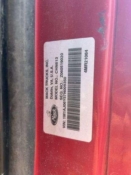 2007 Mack CHU613 showing 38,067 mi, 13,851 hrs- runs