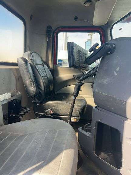 2008 Mack CHU613 showing 58,778 mi, 14,600 hrs - runs