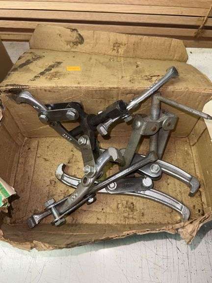 Assorted Gear Pullers