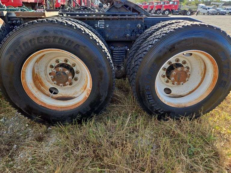 2011 Mack CHU613 showing 38,136 mi, hrs unknown- doesn't run