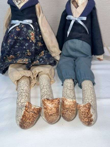 Judy Wachlin Primitive Giraffe Couple – Handmade Folk Art Cloth Dolls – Signed Pair