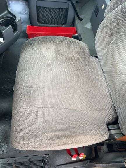 2013 Mack CXU613 showing 359,326 mi, 8,691 hrs - runs