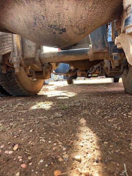 2008 Mack CHU613 showing 30,854 mi, 8,034 hrs - doesn't run