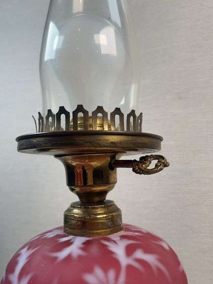 FENTON Cranberry Daisy & Fern Parlor Lamp