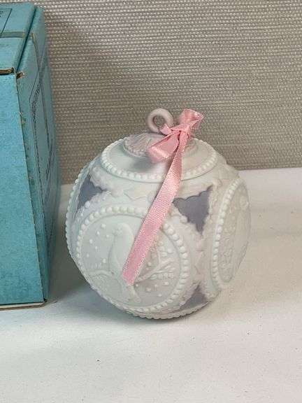 Lladro 1989 Christmas Ornaments โ #5656 Ball & #5616 Bell w/ Original Boxes