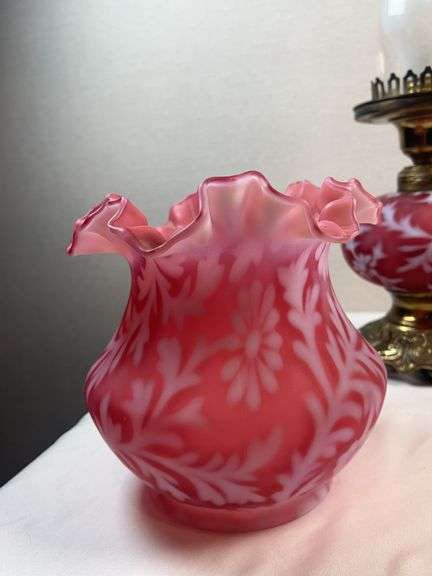 FENTON Cranberry Daisy & Fern Parlor Lamp