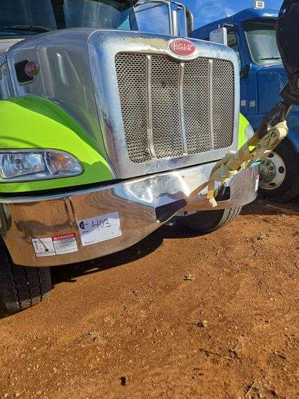 2019 Peterbilt PB348 showing 18,201 mi, 5,443 hrs - runs