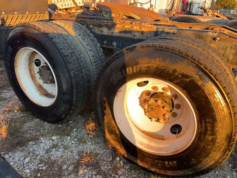 2008 Mack CHU613 showing 63,099 mi, 1,155 hrs- runs