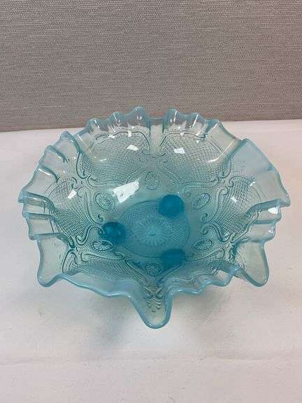 NORTHWOOD BLUE OPAL TRI-FOOT CANDY DISH