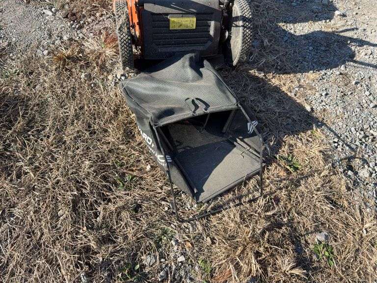 Yardforce push lawn mower w/ grass basket