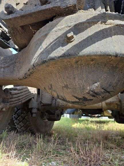 2008 Mack CHU613 showing 63,696 mi, 14,524 hrs - doesn't run