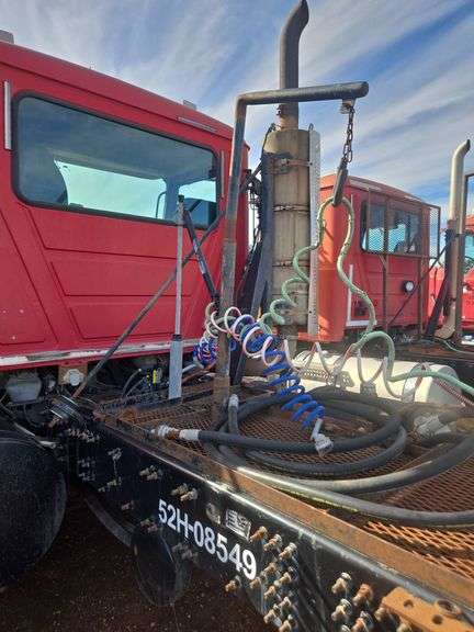 2008 Mack CHU613 showing 52,438 mi, 10,237 hrs - runs