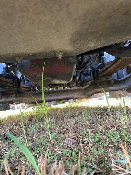 2013 Mack CXU613 showing 438,785 mi, 141,133 hrs- runs