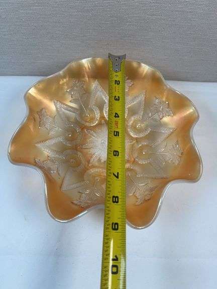 MARIGOLD CARNIVAL GLASS DAISY AND PLUME