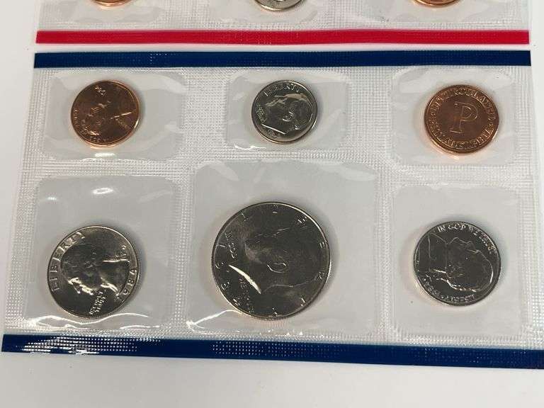 (2) 1984, 1985 Uncirculated Mint Sets