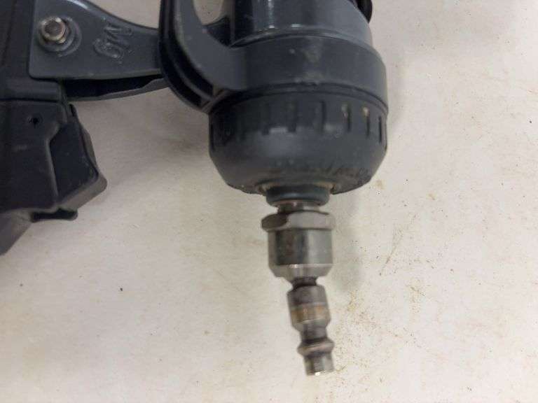 Senco SLS18Mg 18 GA finish nailer - works