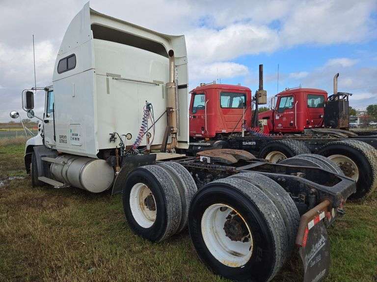 2007 Mack CXN613 565,498 mi, 10,366 hrs- doesn't run