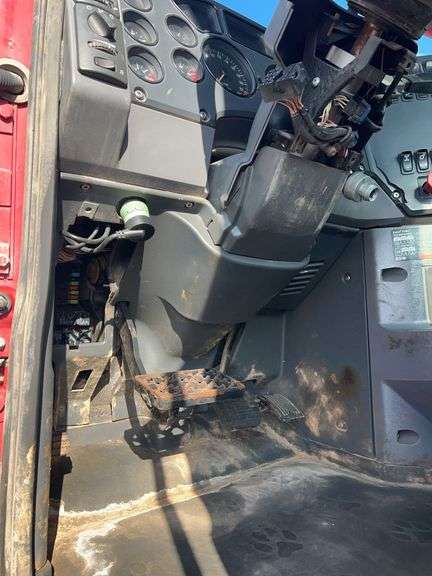 2012 Mack CHU613 miles & hrs unknown- doesn't run