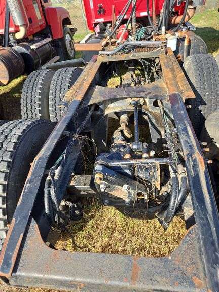 2008 Mack CHU613 52,535 mi, 8,497 hrs- runs